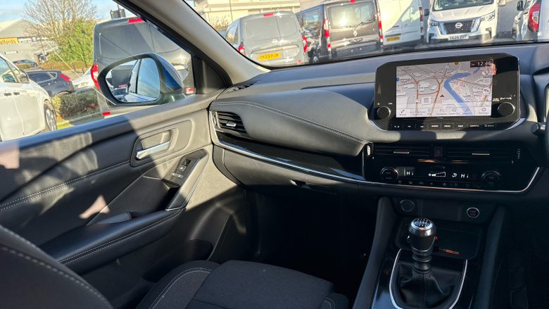 Nissan Qashqai 1.3 DiG-T MH N-Connecta 5dr Petrol Hatchback